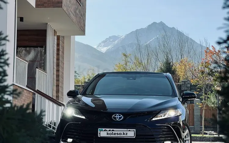 Toyota Camry 2023 года за 17 000 000 тг. в Алматы