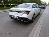 Hyundai Elantra 2023 года за 6 950 000 тг. в Астана – фото 5