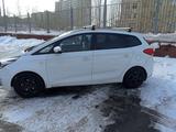 Kia Carens 2015 годаүшін6 800 000 тг. в Астана – фото 3