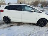 Kia Carens 2015 годаүшін6 800 000 тг. в Астана – фото 4