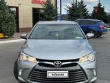 Toyota Camry 2016 года за 8 000 000 тг. в Уральск – фото 3