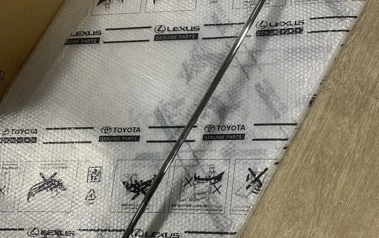 Молдинг решетки Матовый Lexus Es 19- за 40 000 тг. в Алматы