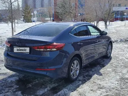 Hyundai Elantra 2018 года за 8 250 000 тг. в Астана – фото 4