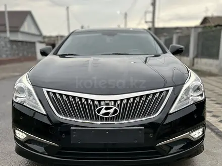 Hyundai Grandeur 2015 года за 5 800 000 тг. в Шымкент – фото 15