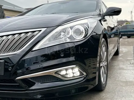 Hyundai Grandeur 2015 года за 5 800 000 тг. в Шымкент – фото 3