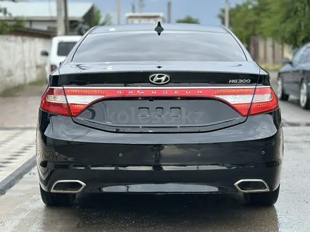 Hyundai Grandeur 2015 года за 5 800 000 тг. в Шымкент – фото 11