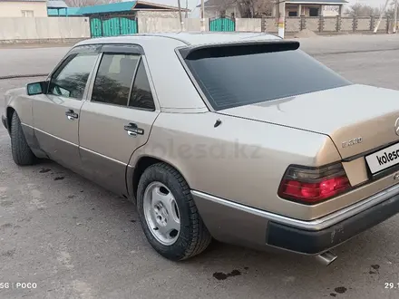 Mercedes-Benz E 230 1992 года за 1 700 000 тг. в Мойынкум – фото 5