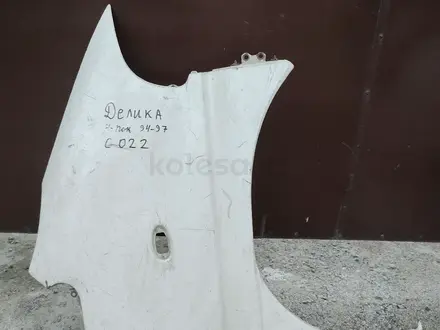 Крыло правое Делика/Delica 1995 за 15 000 тг. в Алматы