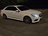 Mercedes-Benz E 200 2013 года за 9 000 000 тг. в Шымкент – фото 2