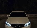 Mercedes-Benz E 200 2013 года за 9 000 000 тг. в Шымкент