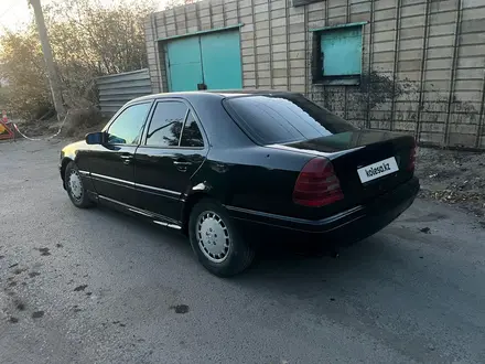 Mercedes-Benz C 200 1995 года за 1 350 000 тг. в Караганда – фото 4