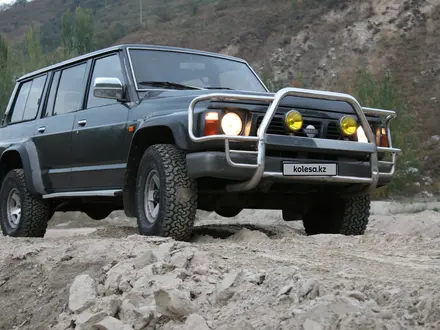 Nissan Patrol 1994 года за 4 500 000 тг. в Алматы