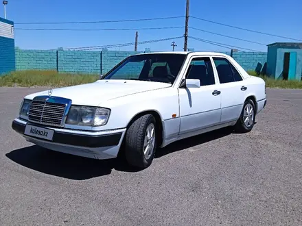 Mercedes-Benz E 200 1992 года за 1 550 000 тг. в Жанатас – фото 2