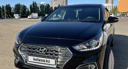 Hyundai Accent 2018 года за 7 600 000 тг. в Астана – фото 2