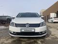 Volkswagen Passat 2012 года за 5 000 000 тг. в Атырау – фото 2