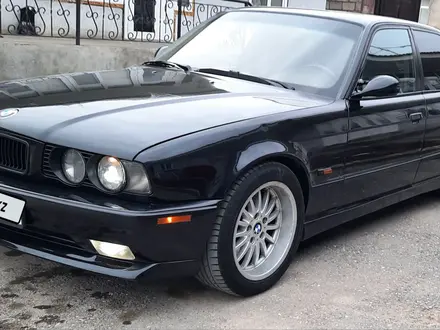 BMW 540 1995 года за 3 350 000 тг. в Шымкент