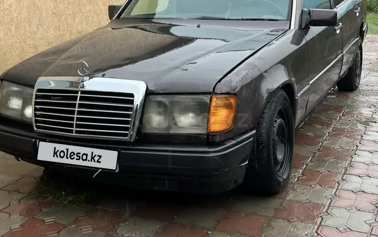 Mercedes-Benz E 230 1992 года за 550 000 тг. в Алматы