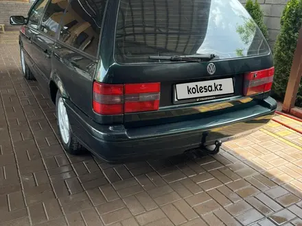 Volkswagen Passat 1994 года за 3 400 000 тг. в Алматы – фото 13