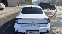 Hyundai Sonata 2020 года за 13 000 000 тг. в Астана – фото 4