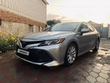 Toyota Camry 2018 года за 15 300 000 тг. в Экибастуз – фото 2