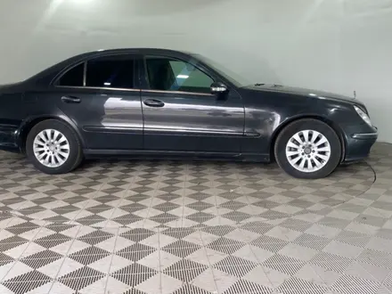 Mercedes-Benz E 240 2004 года за 4 300 000 тг. в Павлодар – фото 4