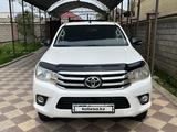 Toyota Hilux 2016 года за 14 000 000 тг. в Шымкент