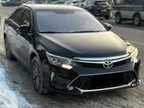 Toyota Camry 2017 годаfor11 900 000 тг. в Алматы – фото 2