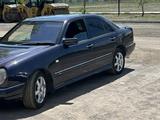 Mercedes-Benz E 280 1996 годаfor2 800 000 тг. в Караганда