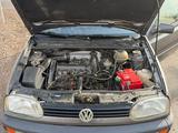 Volkswagen Golf 1993 годаfor1 100 000 тг. в Шу