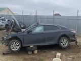 Toyota Camry 2021 года за 10 000 000 тг. в Атырау – фото 3