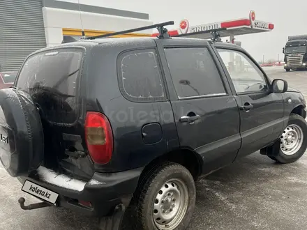 Chevrolet Niva 2007 года за 1 380 000 тг. в Уральск – фото 2