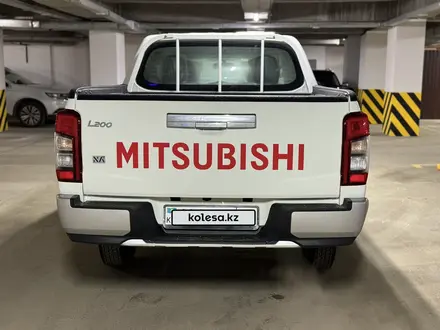 Mitsubishi L200 2023 годаүшін13 300 000 тг. в Атырау – фото 4