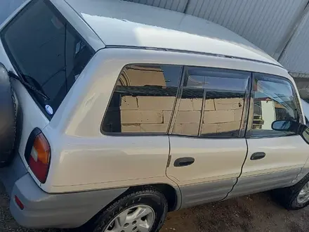 Toyota RAV4 1996 года за 3 150 000 тг. в Алматы – фото 4