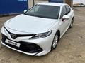 Toyota Camry 2019 года за 12 500 000 тг. в Атырау – фото 4