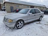 Mercedes-Benz C 200 1995 годаfor1 100 000 тг. в Астана – фото 2