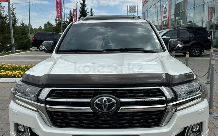 Toyota Land Cruiser 2021 годаfor43 700 000 тг. в Астана