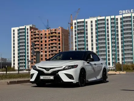 Toyota Camry 2020 года за 15 000 000 тг. в Алматы – фото 5