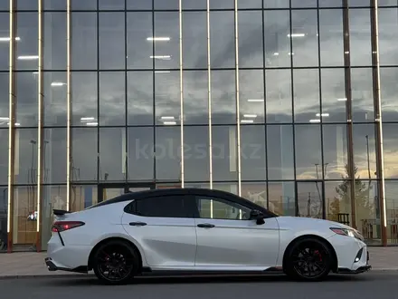 Toyota Camry 2020 года за 15 000 000 тг. в Алматы – фото 7