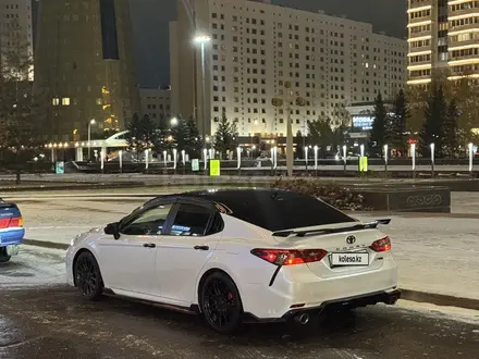 Toyota Camry 2020 года за 15 000 000 тг. в Алматы – фото 9