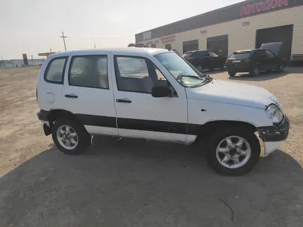 Chevrolet Niva 2003 года за 800 000 тг. в Атбасар – фото 3