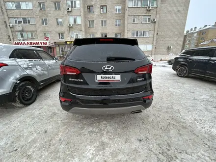 Hyundai Santa Fe 2017 года за 7 900 000 тг. в Актобе – фото 5