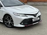 Toyota Camry 2020 года за 14 500 000 тг. в Павлодар – фото 2