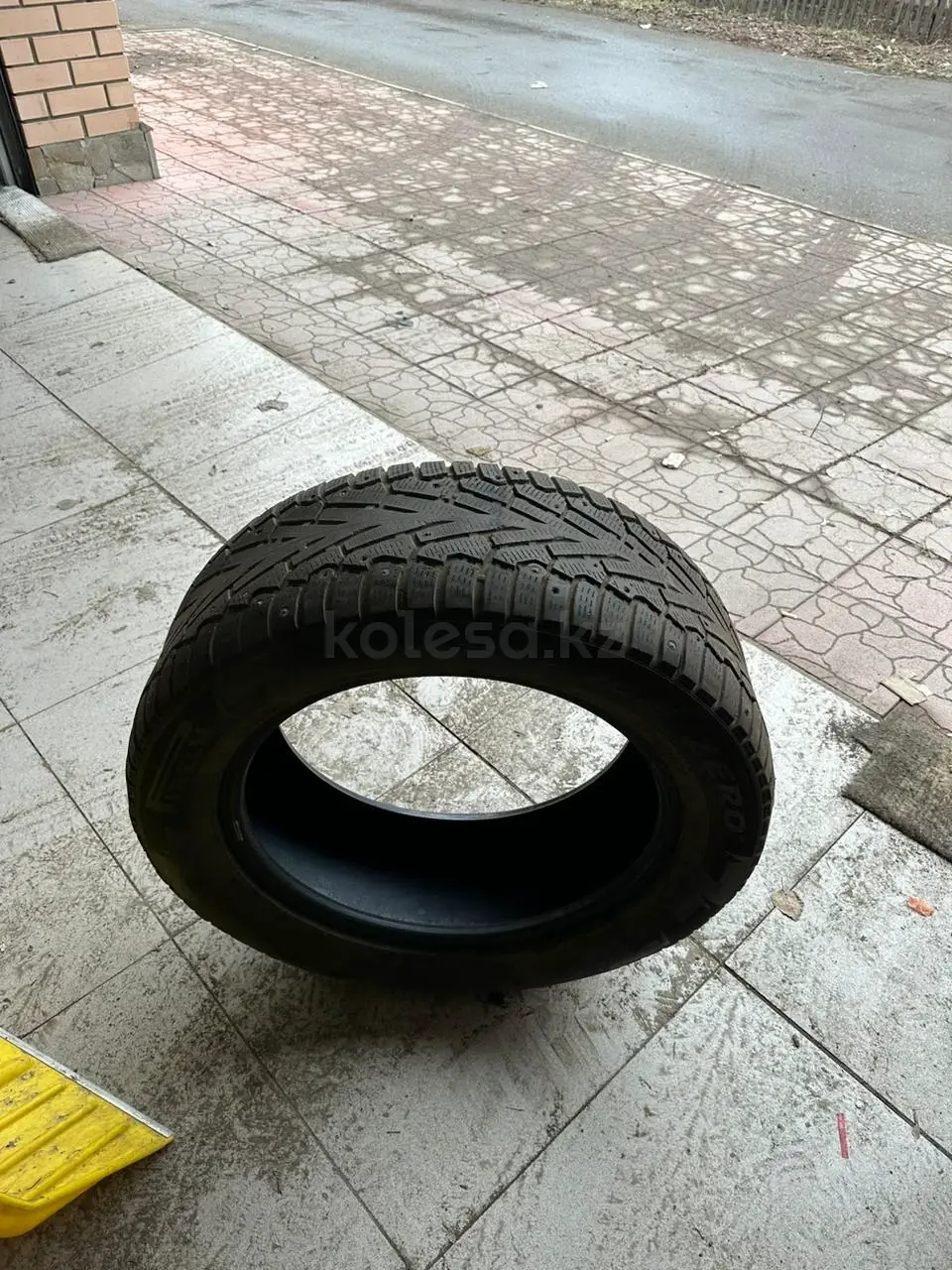 Купить Резину Бу 285 50 20