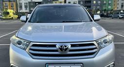 Toyota Highlander 2011 года за 14 000 000 тг. в Алматы – фото 2