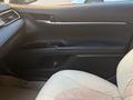 Toyota Camry 2020 года за 11 490 000 тг. в Атырау – фото 11