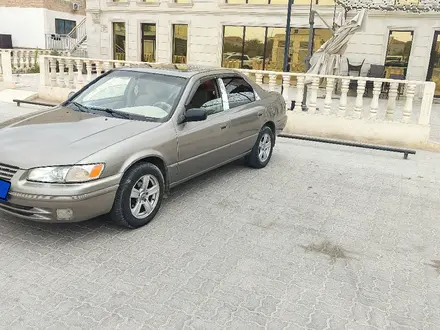 Toyota Camry 1998 года за 3 100 000 тг. в Жанаозен – фото 7