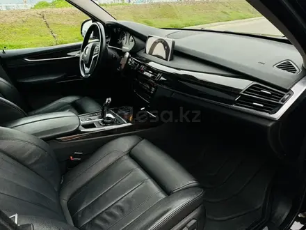 BMW X5 2015 года за 18 000 000 тг. в Алматы – фото 26