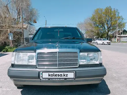 Mercedes-Benz E 280 1993 года за 2 500 000 тг. в Тараз