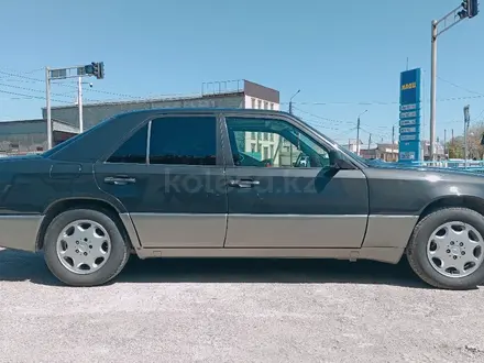 Mercedes-Benz E 280 1993 года за 2 500 000 тг. в Тараз – фото 4