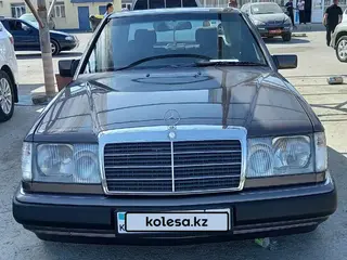 Mercedes-Benz E 320